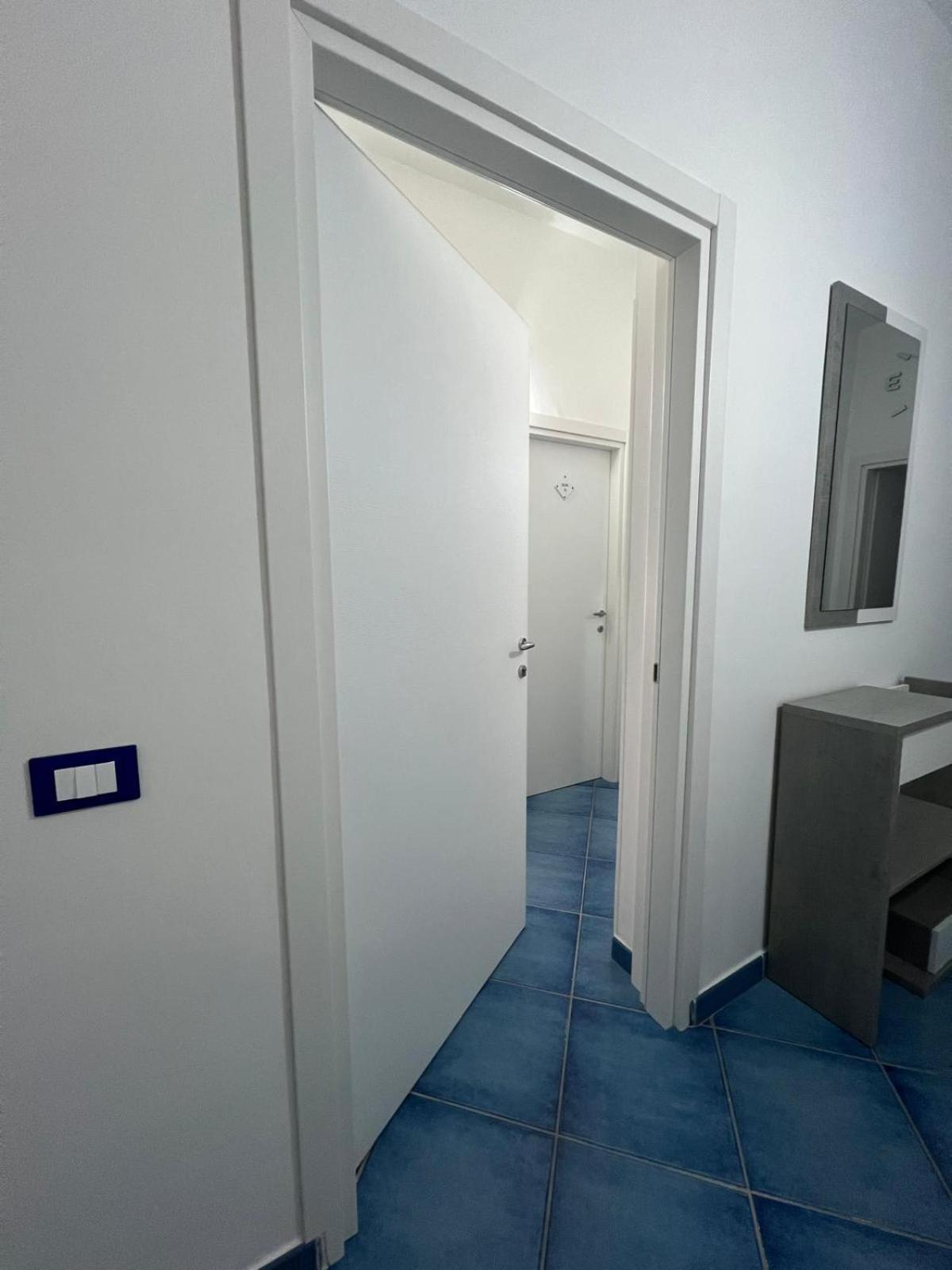 Casa Vacanza Imparo B&B อีสเกีย ภายนอก รูปภาพ